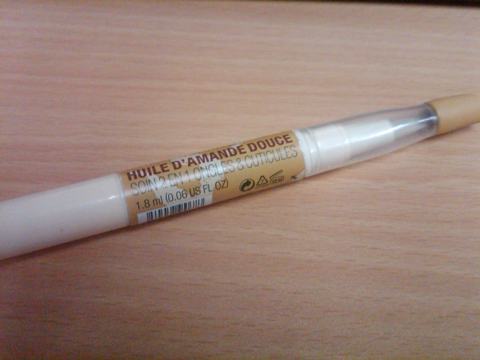 Life as what i confessed about: the body shop almond oil nail & cuticle Life As What I Confessed About: The Body Shop Almond Oil Nail & Cuticle