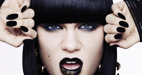 Encarte Jessie J Who You Are Platinum Edition
