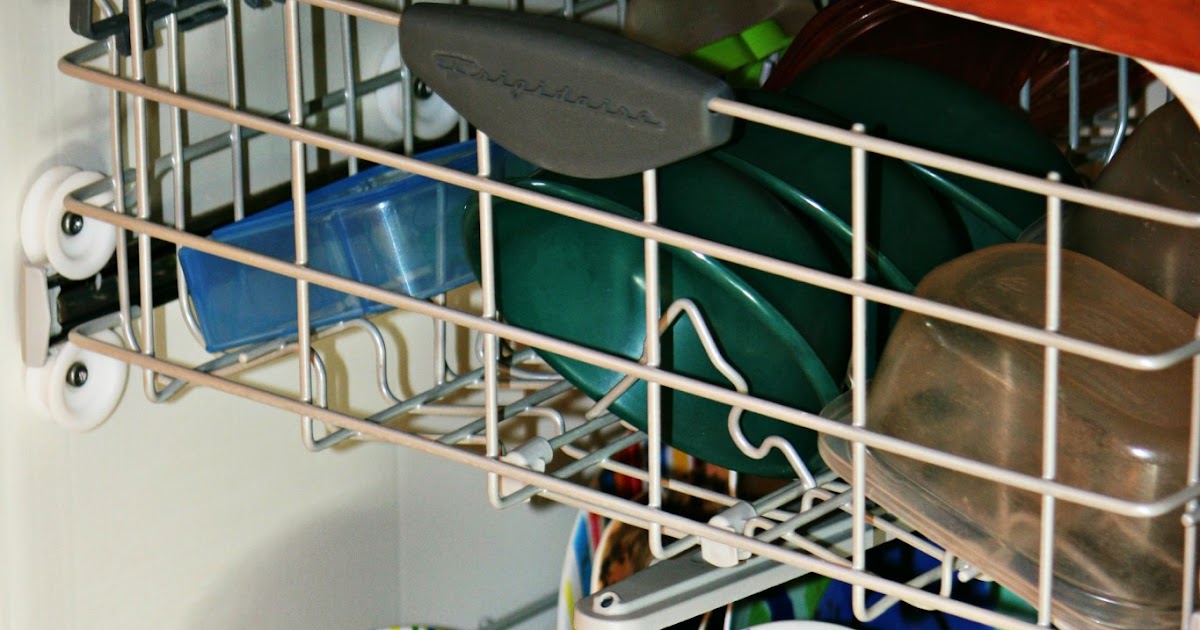 Two Bears Farm and the Three Cubs The Art of Washing Dishes 