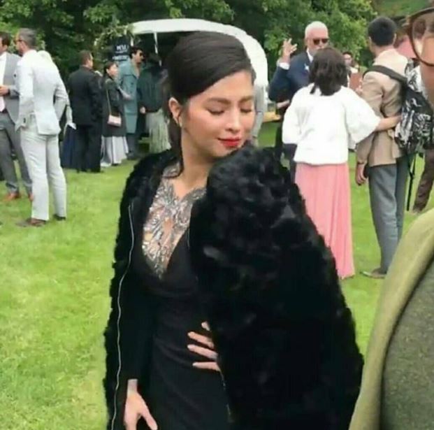 anne and erwan started dating