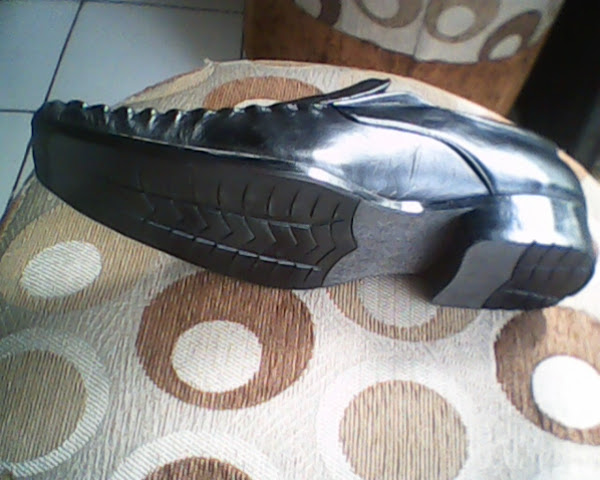 Gesunde Shoes: SAMUEL CALIN 002