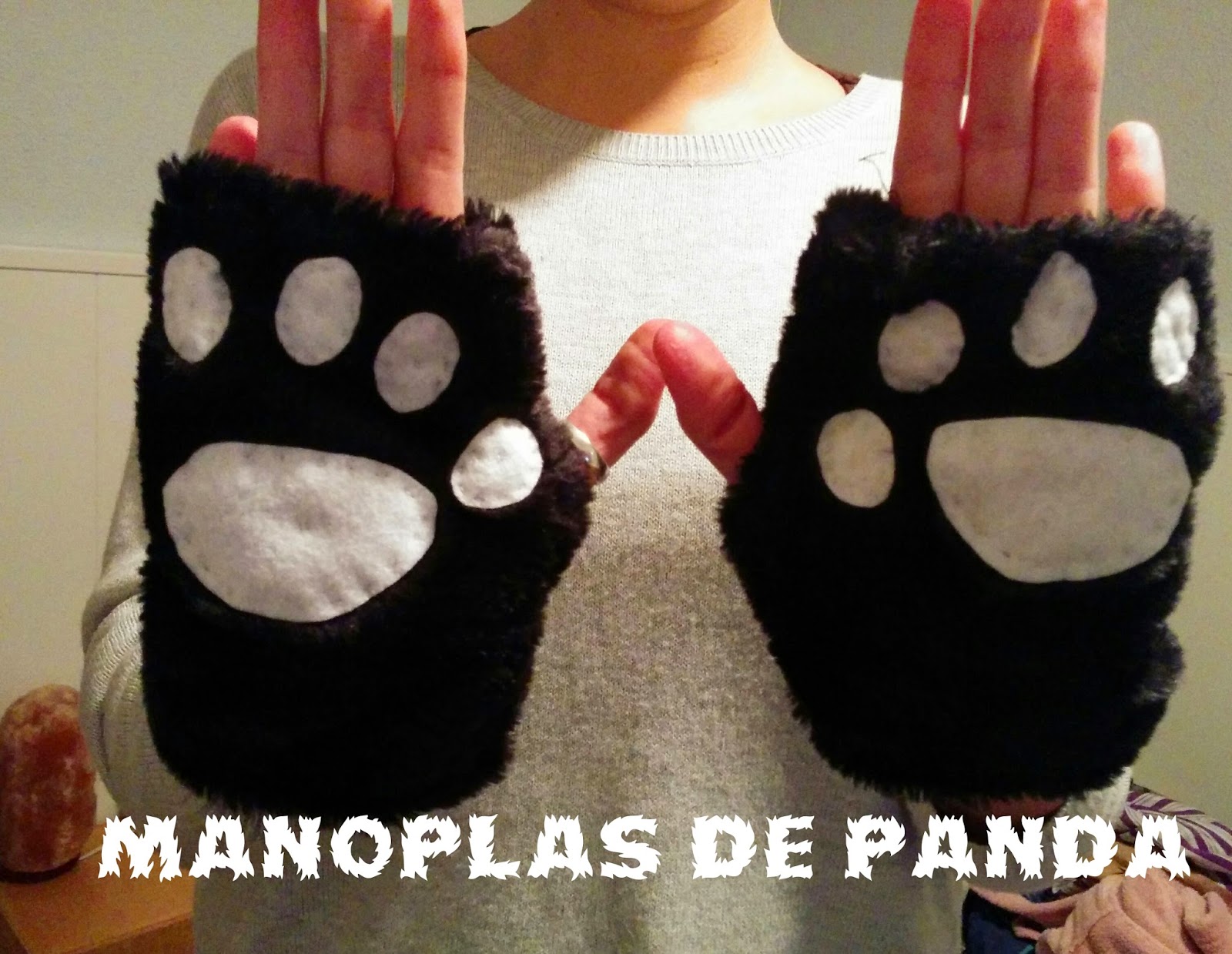 Los Chiribiquis De Winga C mo Hacer Manoplas De Oso Panda Para El Disfraz los-chiribiquis-de-winga-c-mo-hacer-manoplas-de-oso-panda-para-el-disfraz