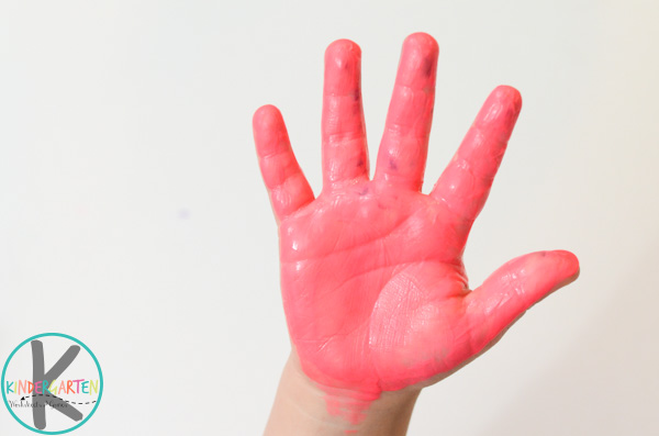 paint hand pink