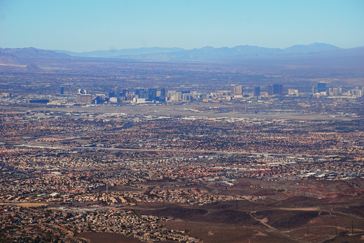 Lazarow World-Hike-About: 44.07 Nevada: Henderson, Black Mountain - not