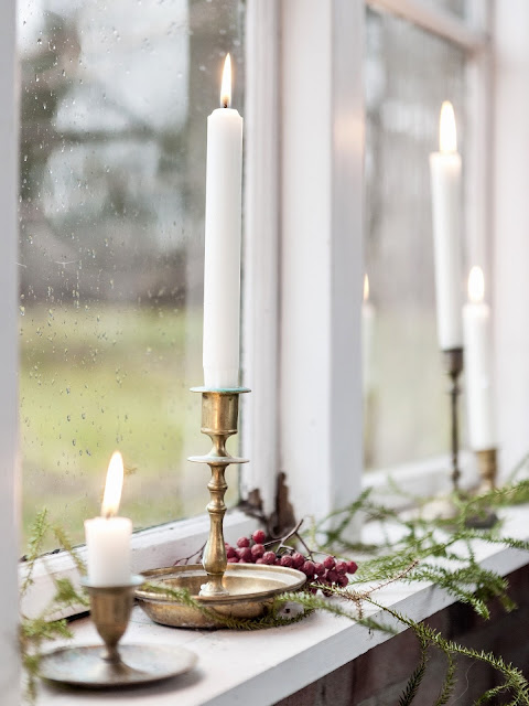 Shabby chic accents in a festive Nordic home
