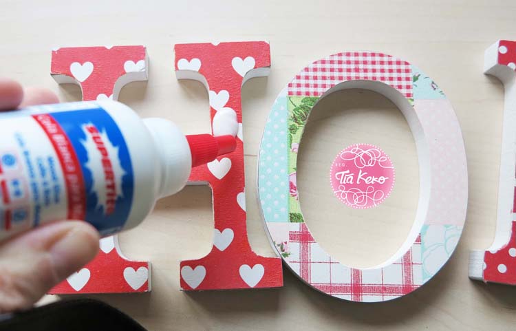 manualidades infantiles con letras de madera 