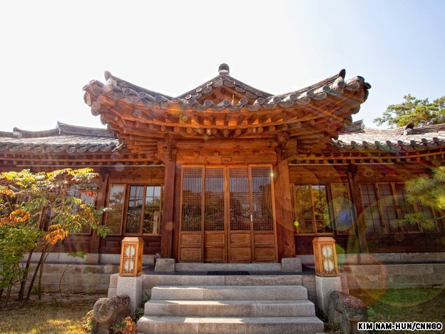   rumah tradisional Korea ini, dimana para bangsawan memiliki rumah 