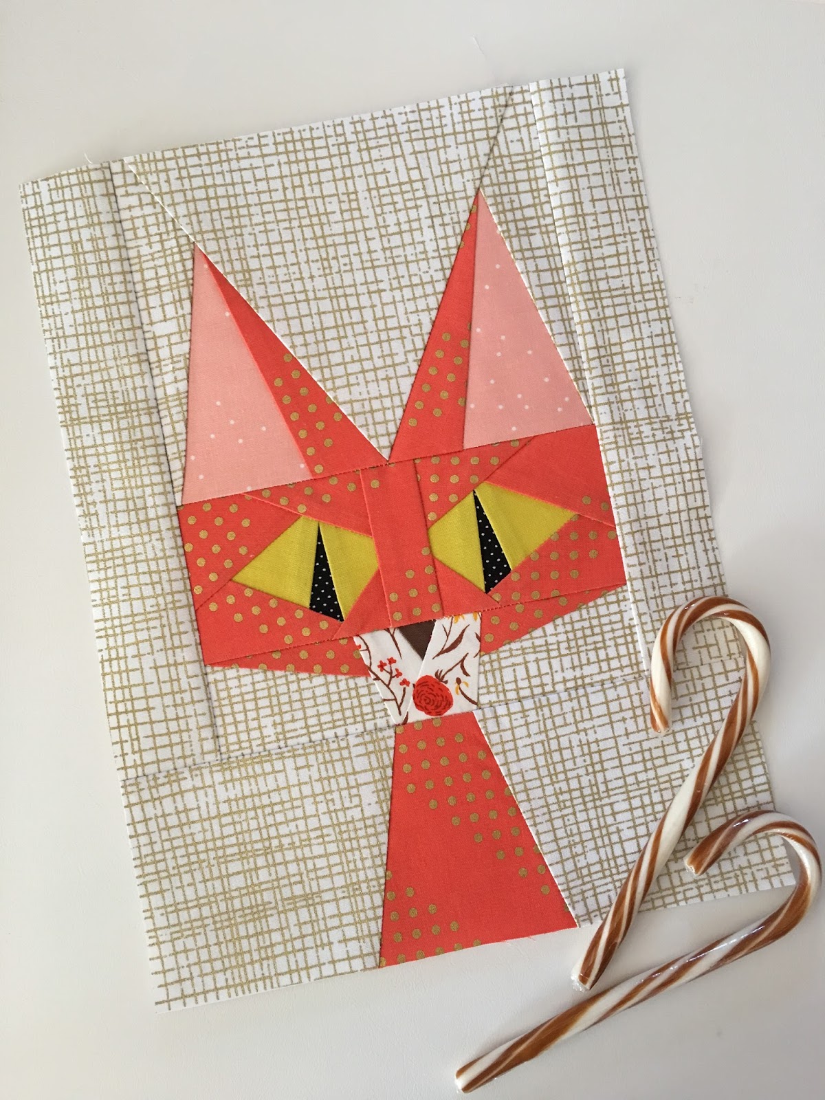 Schnitzel & Boo Candy Cat Quilt Along