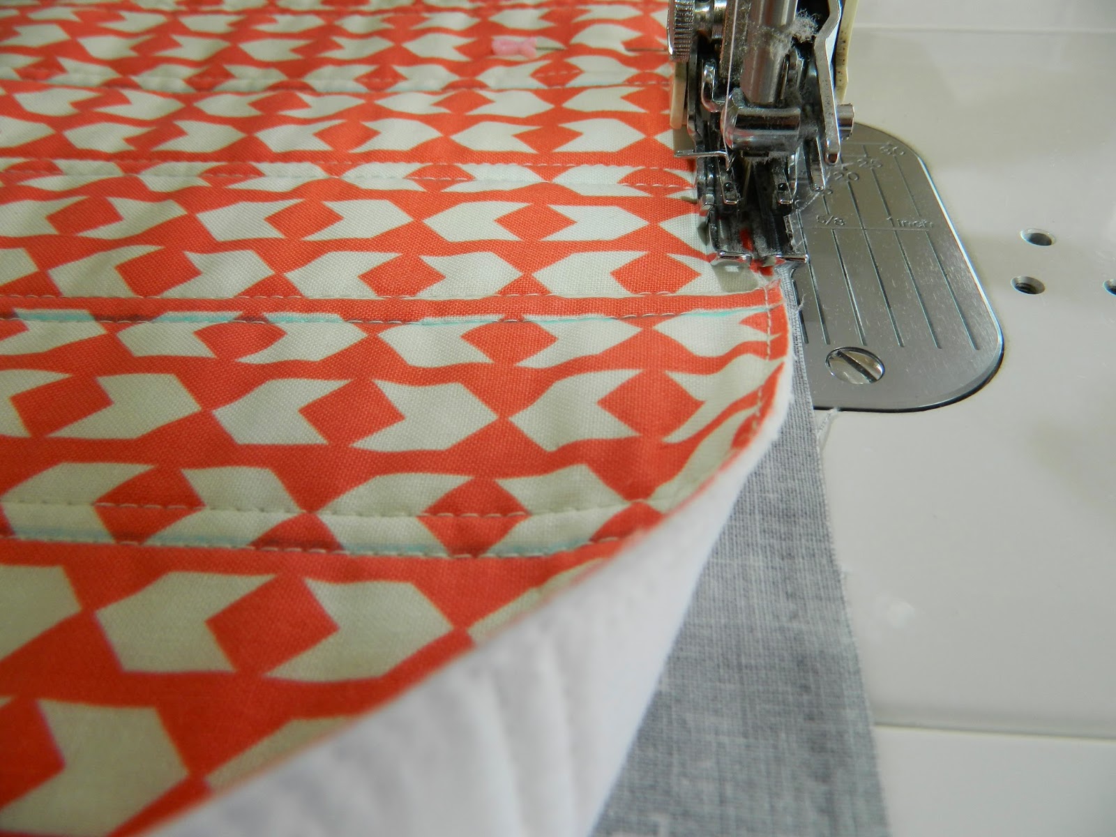 whole cloth quilted pillow cover {a tutorial}