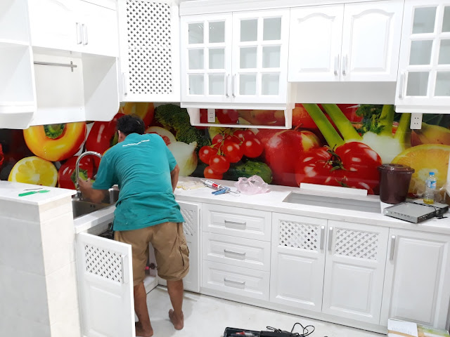 in tranh kính và thi công kính ốp bếp tại Âu Cơ - quận Tân Phú in tranh kính và thi công kính ốp bếp tại Âu Cơ - quận Tân Phú