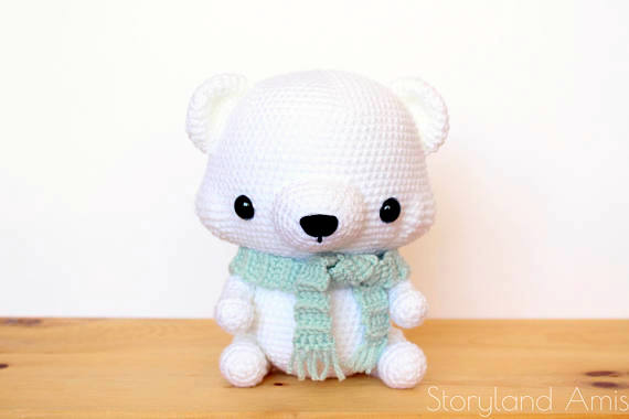 Christmas polar bear Crochet pattern
