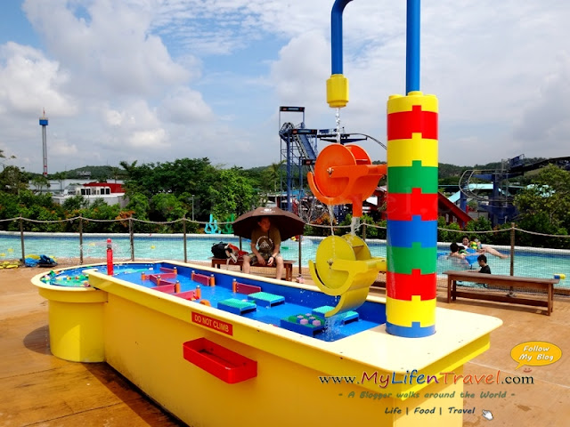 DUPLO Splash Safari