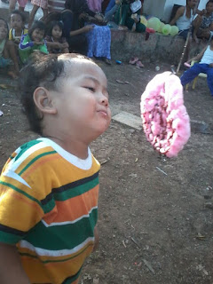 lomba makan kerupuk