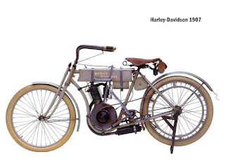 sepeda motor pertama didunia