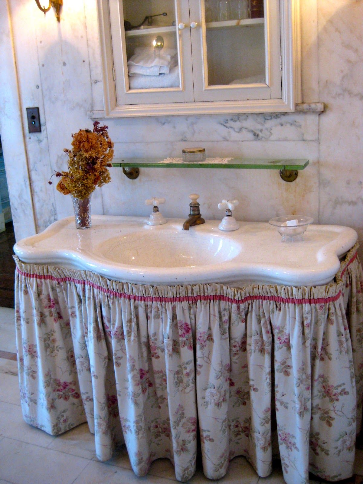 Lilac Dreams Sunday Exploration at Casa Loma