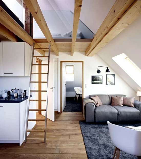 rumah minimalis modern dengan ruang keluarga di bawah atap