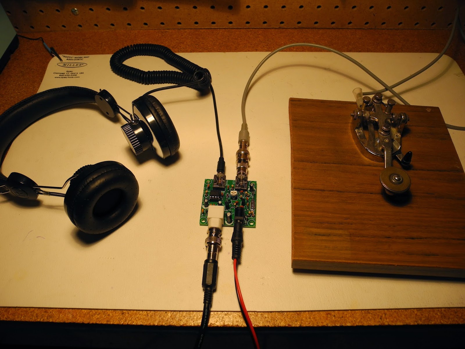 Jeff Tranter's Blog: Low-Cost Pixie Transceiver Kit