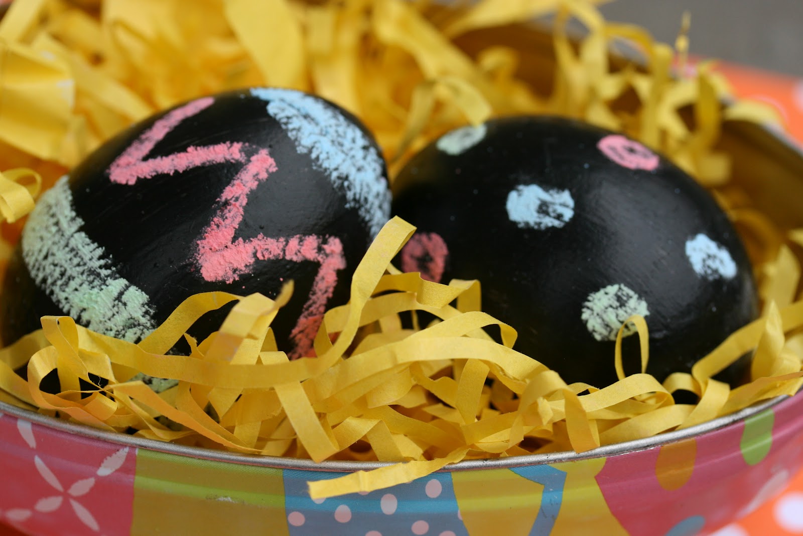 Thoroughly Modern Me Crafting with the Kids"Fancy" Easter Eggs
