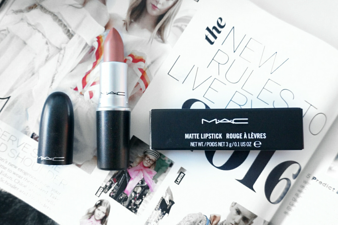 MAC Matte Lipstick Honeylove by MAC : : Beauty & Personal