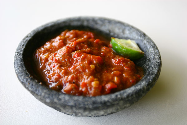 Pecinta Pedas? Ini Dia Resep Sambal Tomat Matang Yang Pedas Nikmat! Pecinta Pedas? Ini Dia Resep Sambal Tomat Matang Yang Pedas Nikmat!