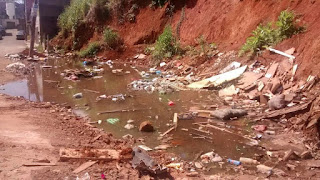 Operação tapa buraco na Rua Belmonte Operação tapa buraco na Rua Belmonte