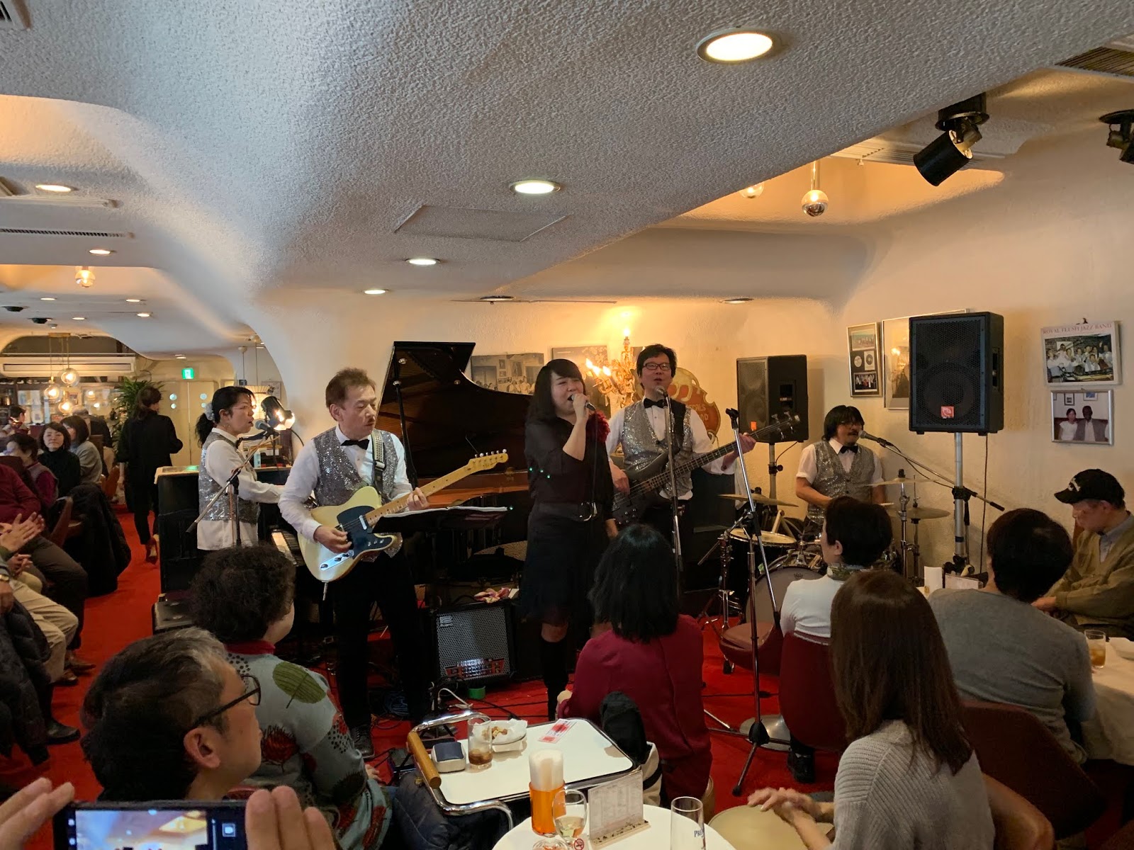 音楽のあるレストラン New Suntory 5 風船うさぎ 昼下がりに初出演 懐かしの昭和歌謡ヒットパレード