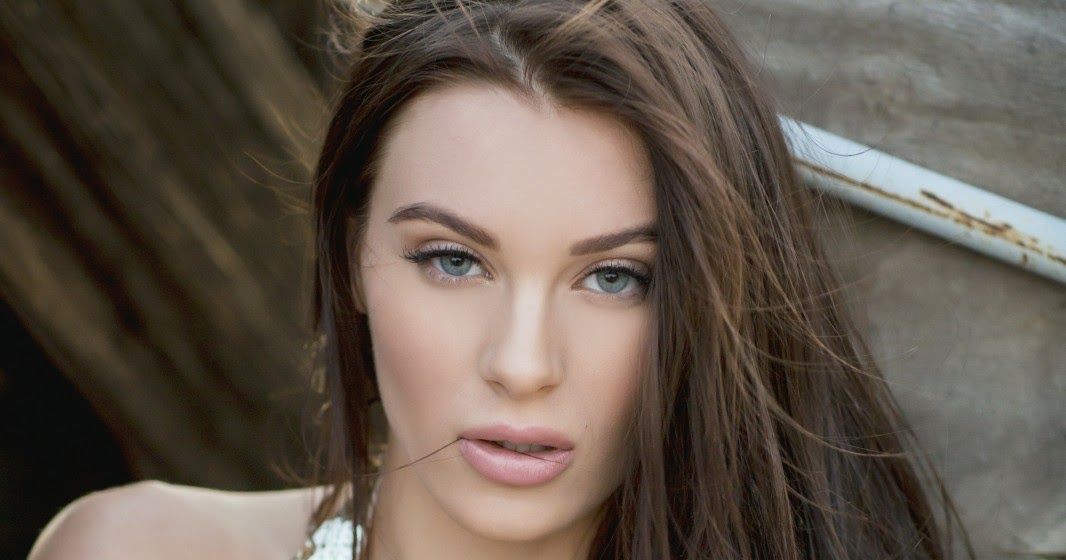Penthouse Lana Rhoades Explanation Photo Set –AdUlT 2020