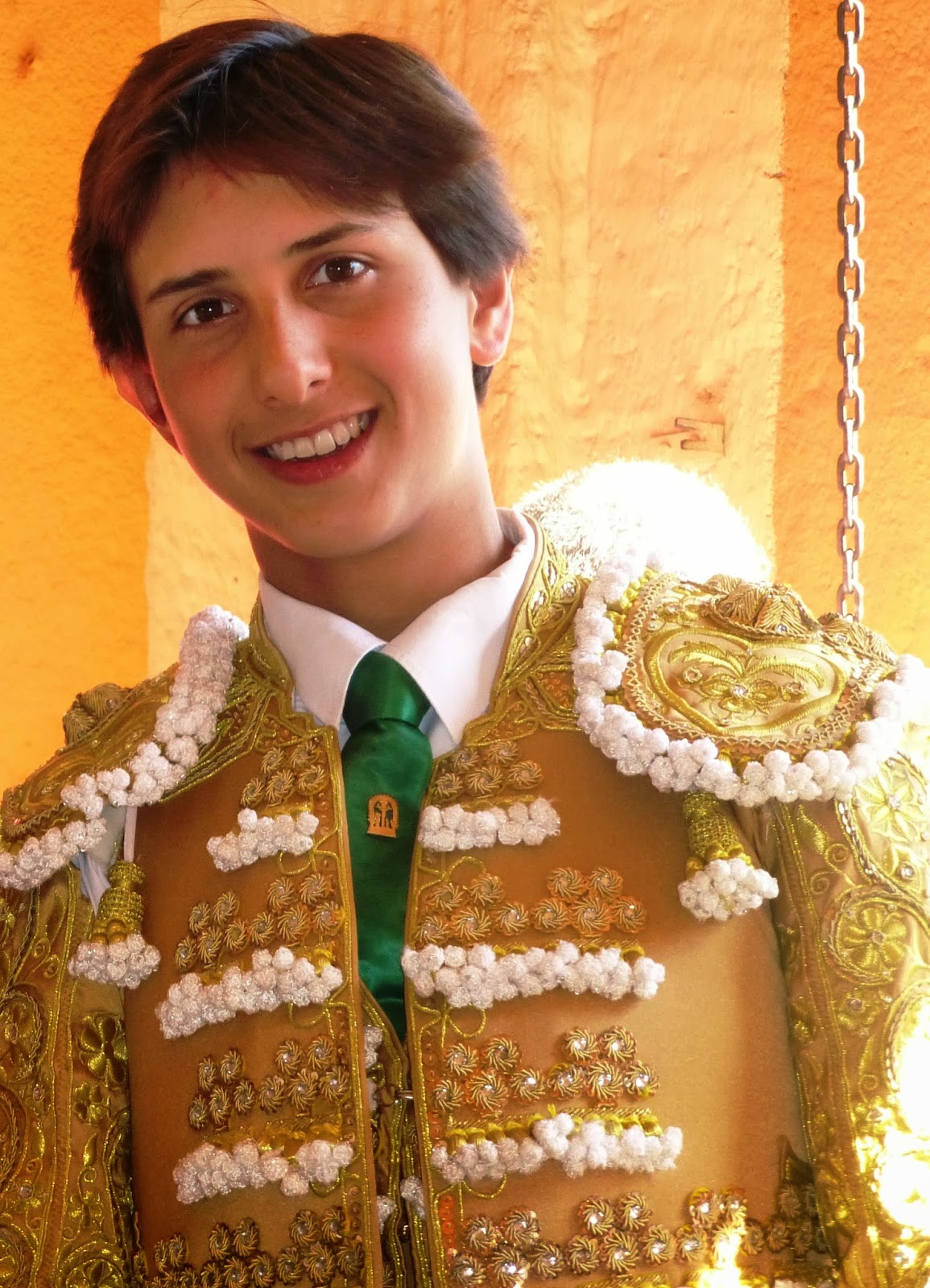 Perú Taurino: ANDRÉS ROCA REY TOMARÁ LA ALTERNATIVA EN NIMES (FRANCIA)