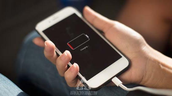 6 Tips Charger Baterai Smartphone Agar Cepat Terisi Penuh 6 Tips Charger Baterai Smartphone Agar Cepat Terisi Penuh