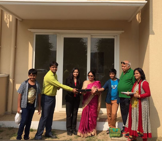 An Emaar MGF customer taking handover of his unit at Emerald Hills Sector-65 on Golf Course Extension Road An Emaar MGF customer taking handover of his unit at Emerald Hills Sector-65 on Golf Course Extension Road
