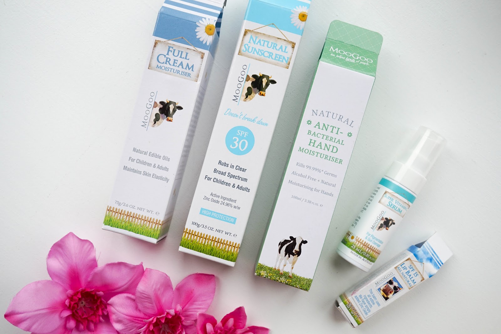 Go Natural with MooGoo Skincare & Dusty Girls Makeup Go Natural with MooGoo Skincare & Dusty Girls Makeup