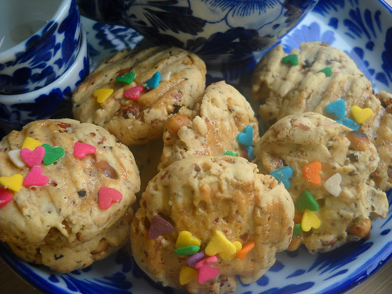 ..Cooking with soul..... BISKUT KACANG