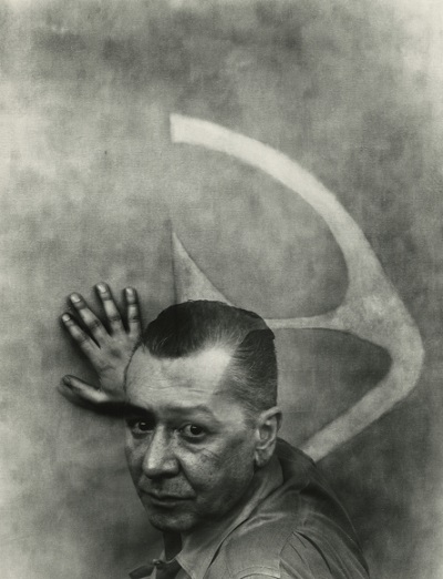 William Baziotes, 1959, foto por Arnold Newman | fotografia vintage photos, black and white portrait photography inspiration | artSelecta William Baziotes, 1959, foto por Arnold Newman | imagenes bellas, retratos vintage, cool stuff, pictures, pics, photos