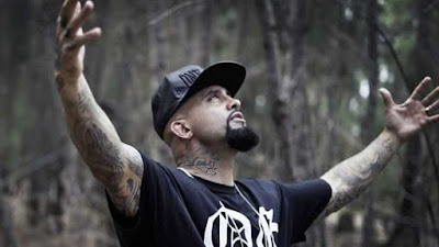 "Saya Seorang Kesatria untuk Kristus". Pemimpin Geng yang Terkenal Jahat Kini Khotbah Tentang Yesus