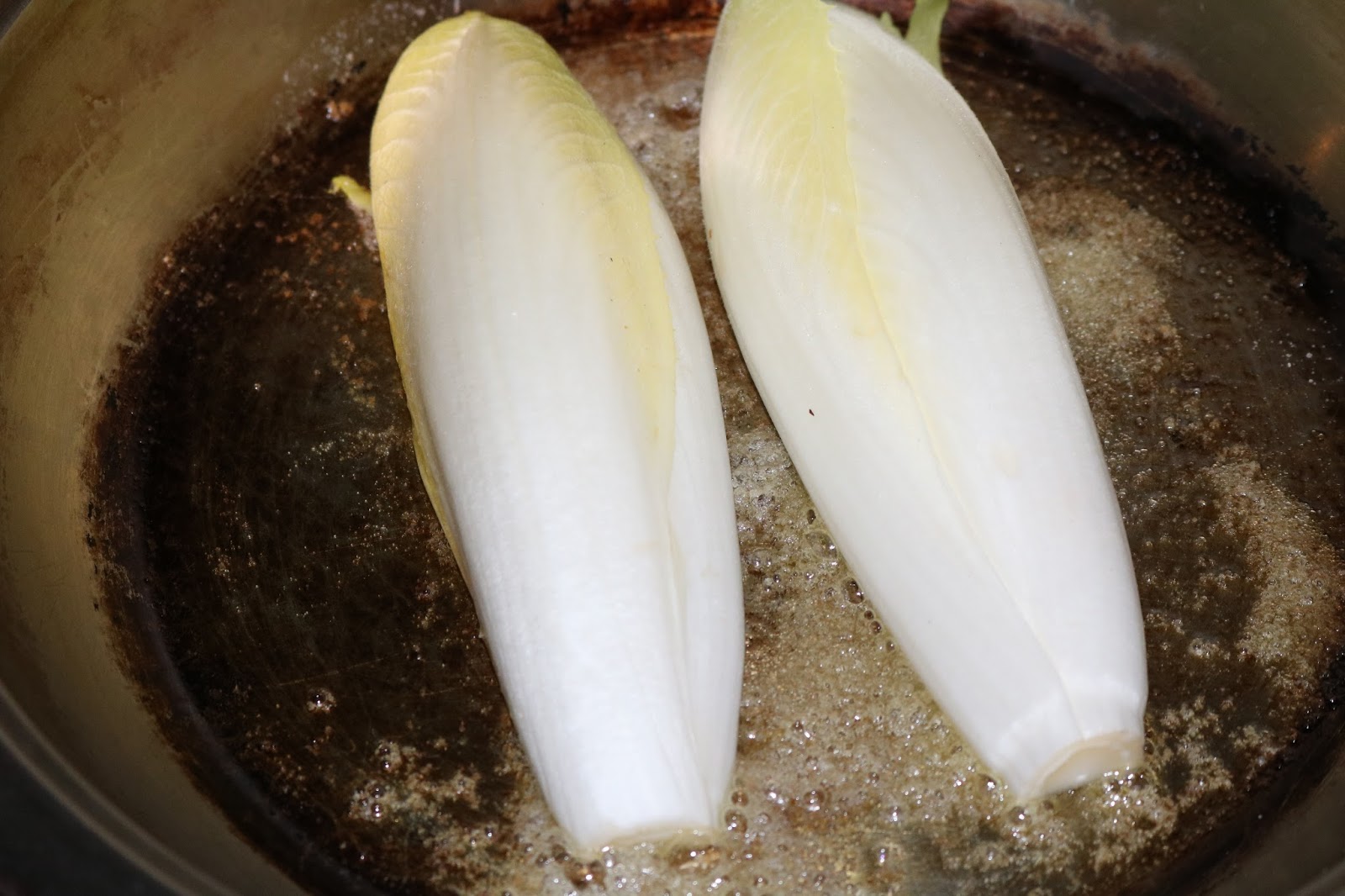 Jakobsmuscheln mit karamellisierter Chicorée