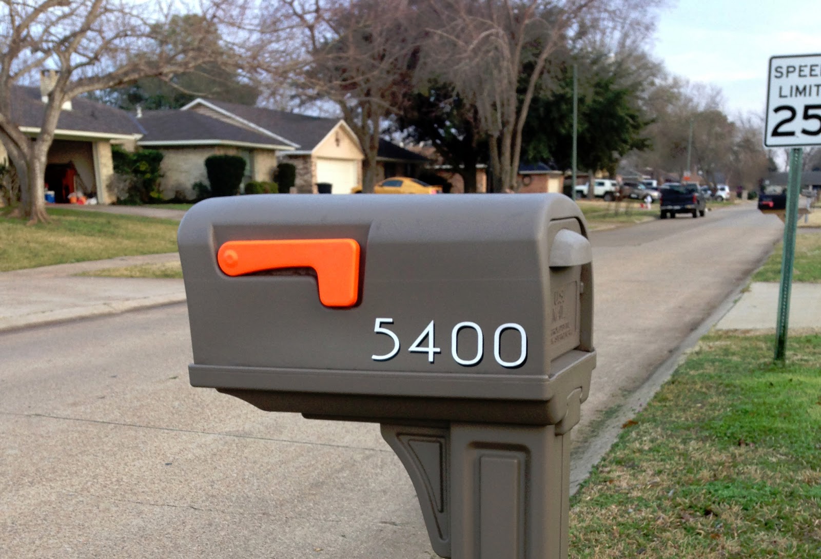 The Crafty Geeks Mailbox upgrade