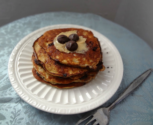 4 Ingredient Chocolate Chip Pancakes 4 Ingredient Chocolate Chip Pancakes