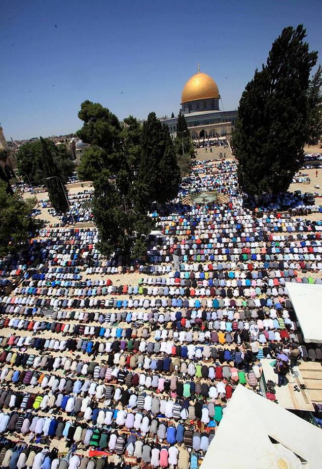 Masya Allah&hellip; Suasana Jumat Ketiga Ramadhan di Masjid AlAqsa