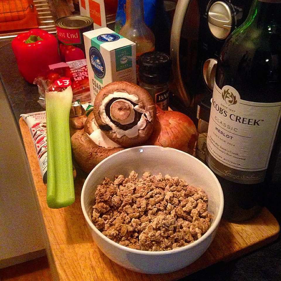 MATTYB BAKES EASY PEASY VEGGIE BOLOGNESY