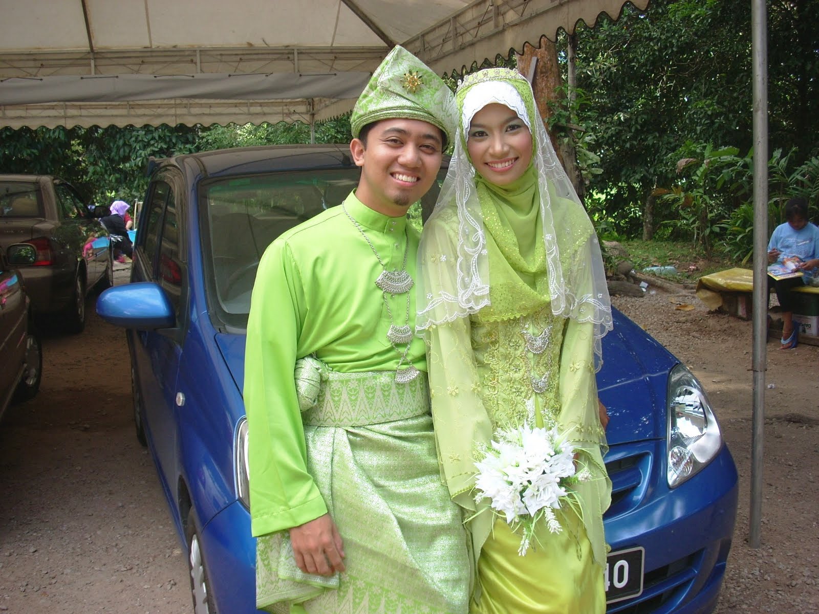 baju pengantin kecil
