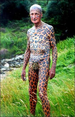 http://4.bp.blogspot.com/-qR59KziHF5A/TbYV-5e2_mI/AAAAAAAAAII/RXgyP36WjGI/s1600/weird_stuff_cool_crazy_offbeat_leopard-man_200907241607505191.jpg