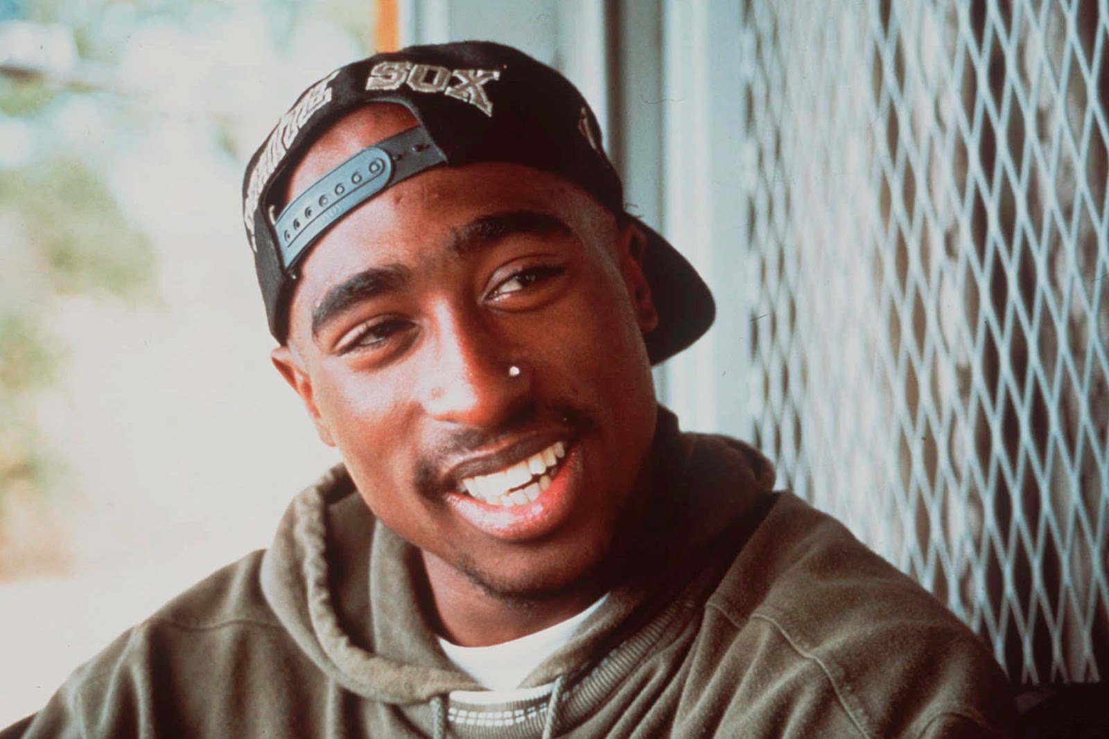 2pac كيف مات وسنستعرض معا لائحة لـ 5 مشاهير قتلوا على يد الماسونيين..