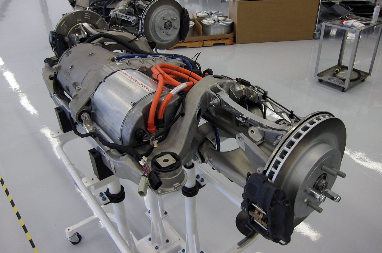 Auto Thunder Tesla S Model Secret Unveiled A Brief Technical The Second Thing Is Drive Roximately 100 Years Ago Nicola Tesla Invented Ac Which Generally Called Synchronous Motor To