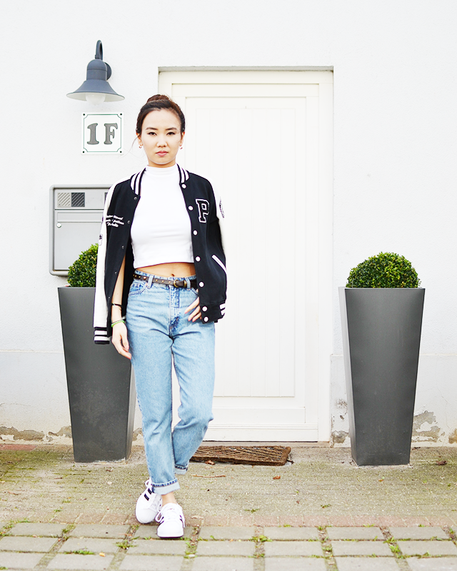 Eros & Psyche Yoyó Kim Outfit Mom Jeans 90s Crop Top Kolumne #5 Fass mich nicht an sexuelle Belästigung