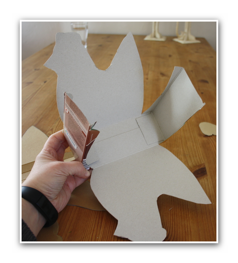 Andrea Meyer: Basteln und dekorieren - Huhn aus Pappkartons