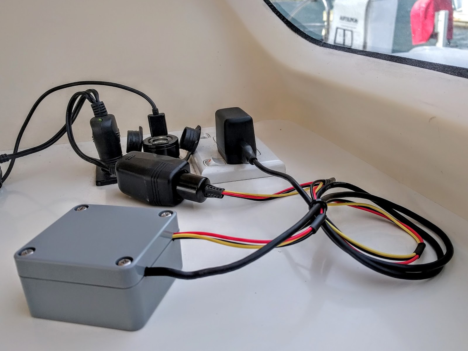 Tech Boat Alarm shore power and battery monitor