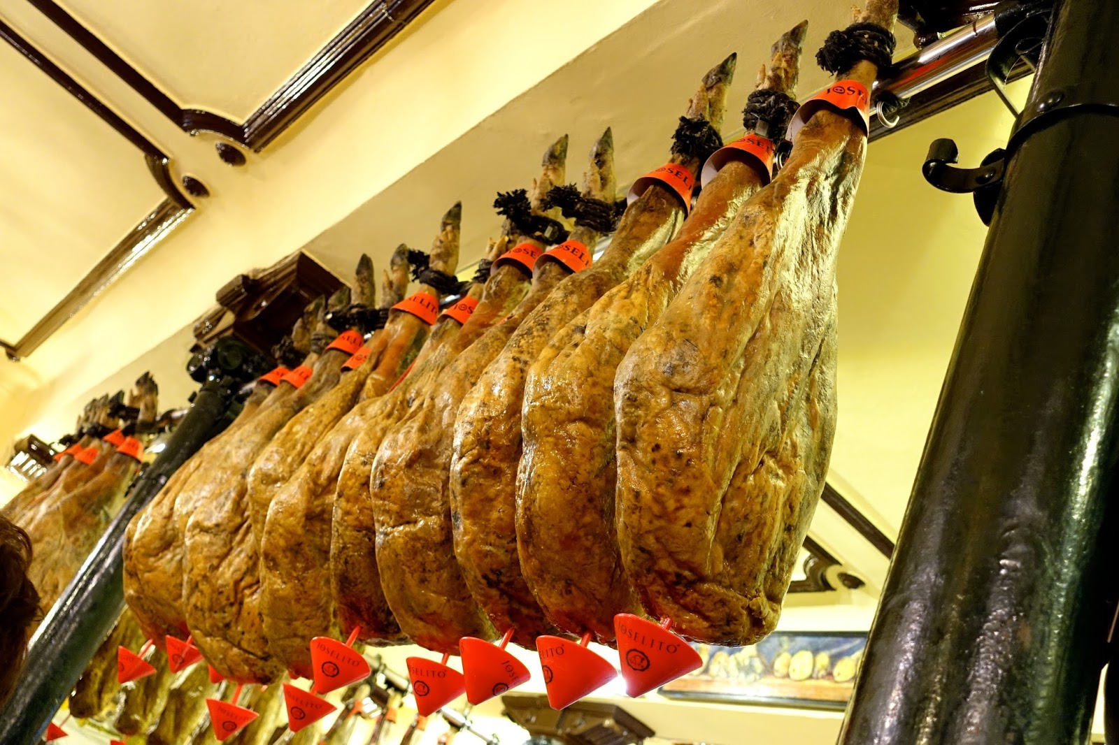 jin loves to eat Bodegas Castañeda ♥ ♥ ♥