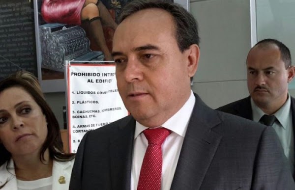 Juez concede la libertad a ex Alcalde Priísta que robó 328 mdp en Chihuahua. Juez concede la libertad a ex Alcalde Priísta que robó 328 mdp en Chihuahua.