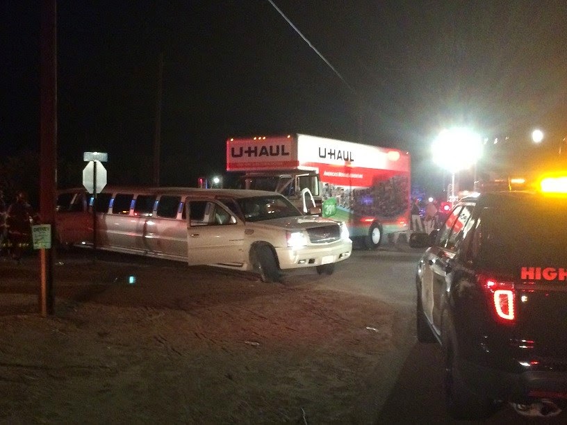 Fresno Visalia Bakersfield Accidents Limo and UHaul Collision near Reedley on Lincoln Avenue