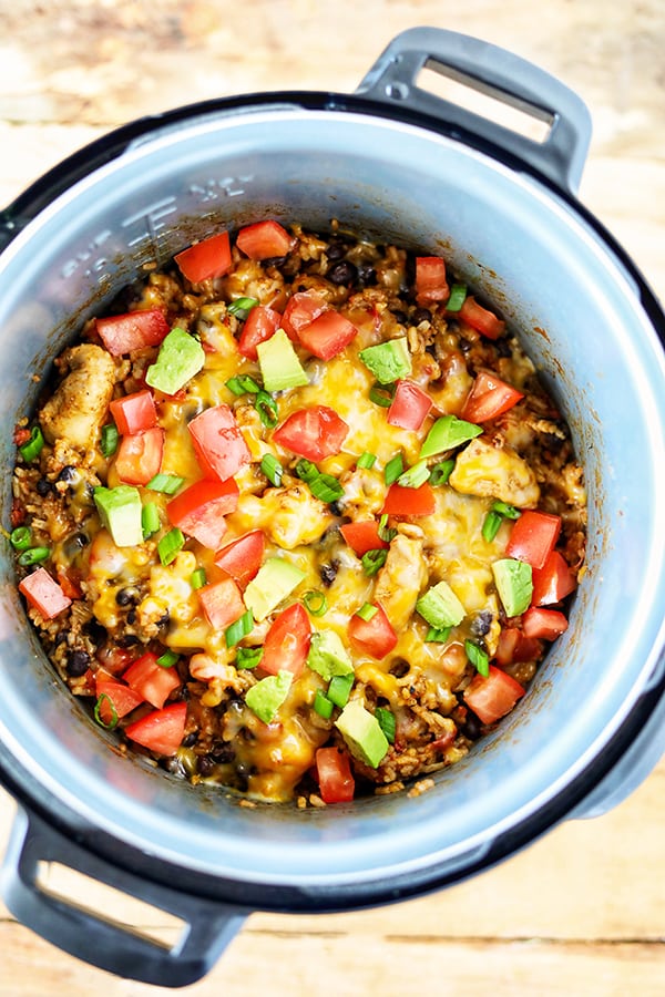INSTANT POT CHICKEN BURRITO BOWL | FOOD AND DRINK